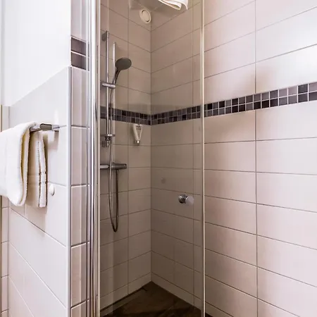 Lagovida Leuchtturm Am Stoermthaler * Grosspoesna