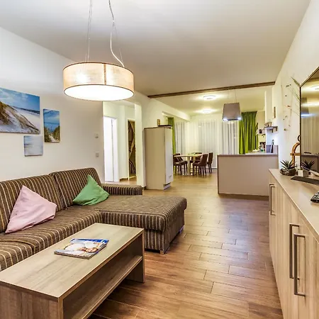 Lagovida Leuchtturm Am Stoermthaler