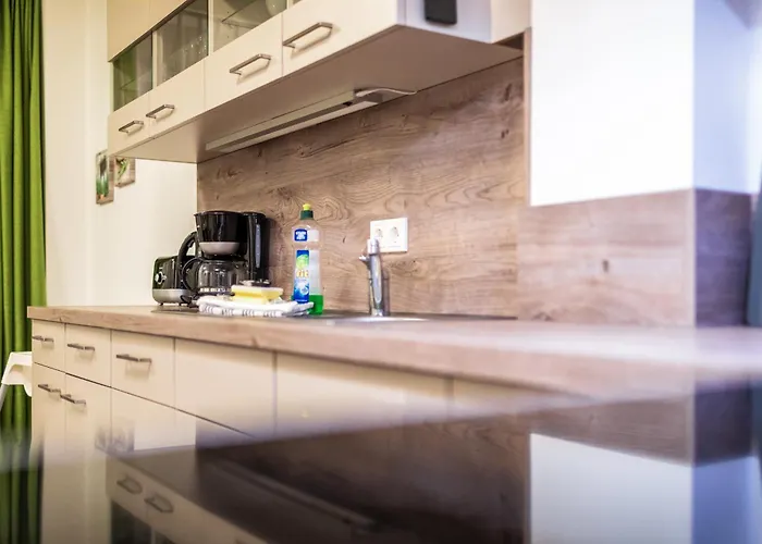 Lagovida Leuchtturm Am Stoermthaler Daire Grosspoesna